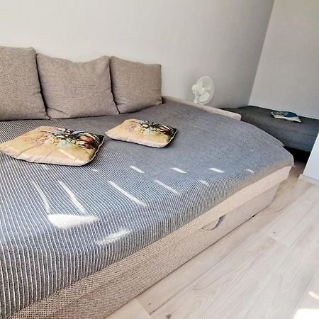 Sp Apartment Klaipedas Street Close To Beach Liepaja Bagian luar foto