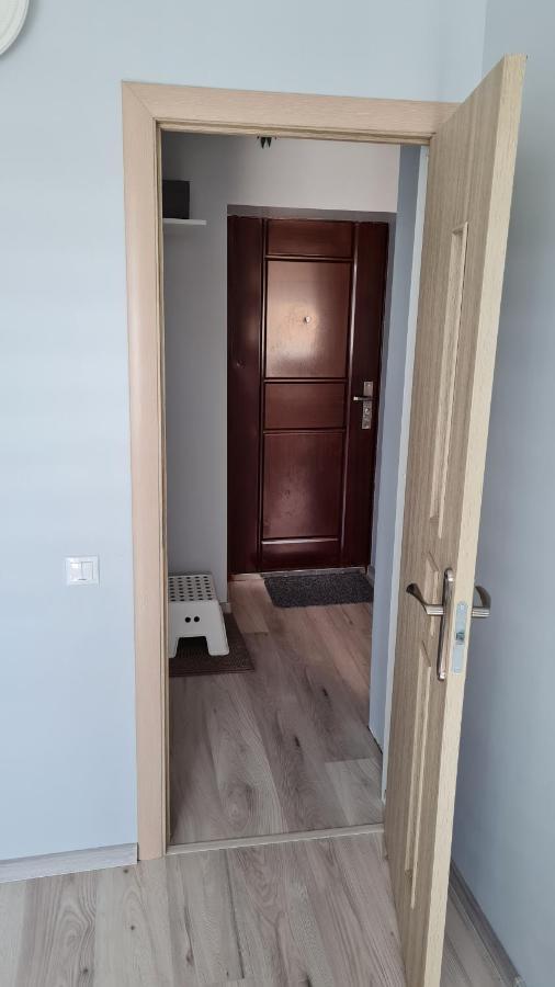 Sp Apartment Klaipedas Street Close To Beach Liepaja Bagian luar foto